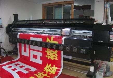安龙喷绘广告分辨率是多少？